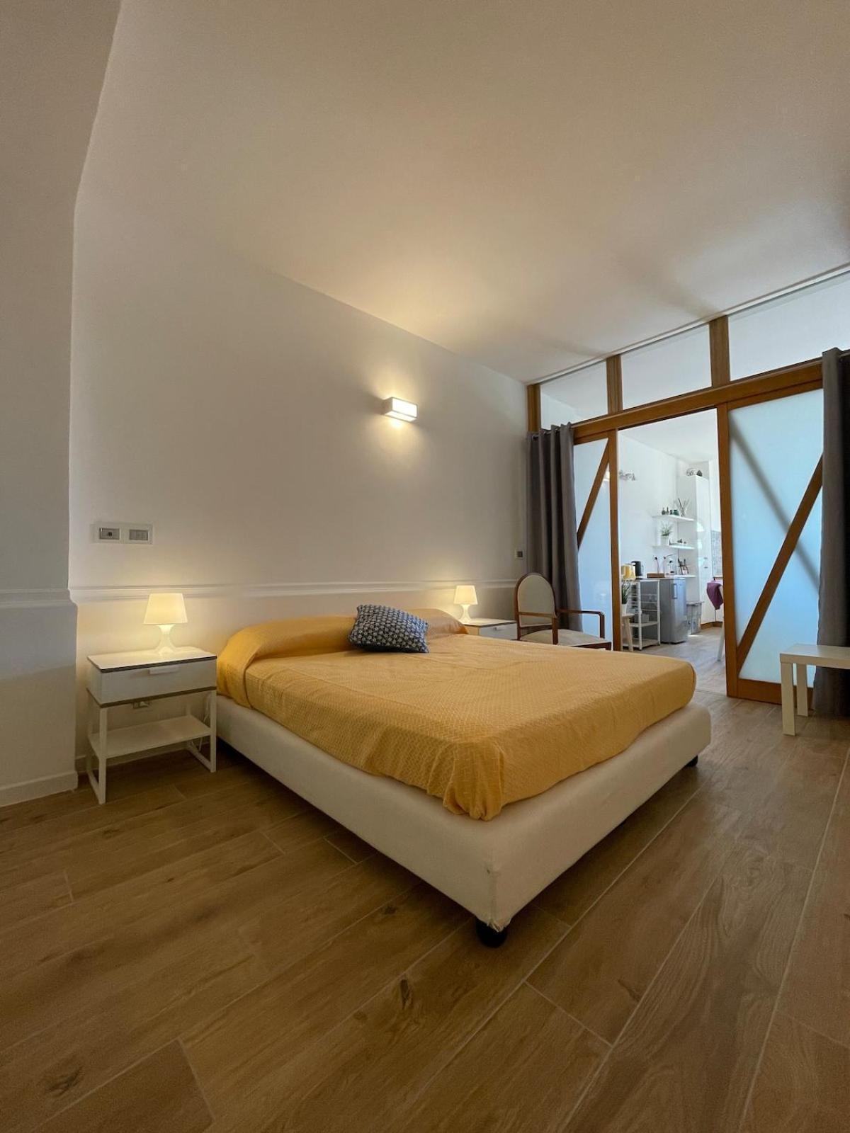 Sunshine Apartment Таорміна Екстер'єр фото